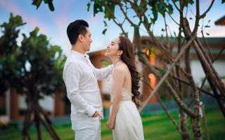 Sau nhiều đồn đoán, Việt Anh và Quỳnh Nga đã chính thức công khai tình tứ bên nhau