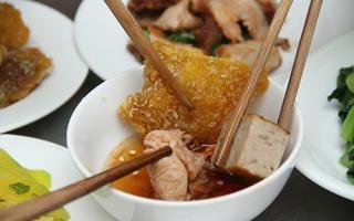 5 thói quen ăn cơm nguy hiểm của người Việt 'rước' đủ thứ bệnh cho cả nhà