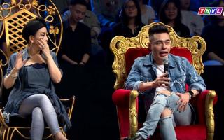Nghệ sĩ tự khen mình và chơi khăm nhau trên sân khấu, trò lố có gì đáng xem?