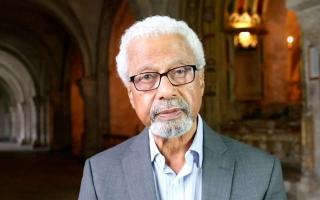 Abdulrazak Gurnah thắng Nobel Văn học