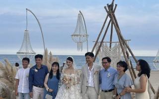 Minh Hằng nhắn nhủ ông xã trong hôn lễ: “Mong làm bông hoa duy nhất của anh từ nay tới cuối đời”