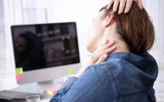 3 Cách phòng ngừa bệnh đau cổ vai gáy của dân văn phòng