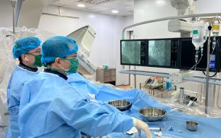 Hút thuốc lá nhiều, người đàn ông phải cấp cứu vì căn bệnh gây đột tử