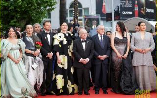 Salma Hayek mặc sexy nắm tay chồng tỷ phú hàng xa xỉ trên thảm đỏ Cannes