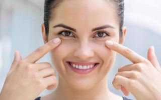 Thoa kem mắt thế nào cho đúng?