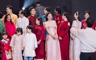 Hồng Diễm bỏ hình ảnh nữ thần, diện váy ngắn nhảy hết mình