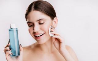 6 sai lầm cơ bản khi tẩy trang khiến làn da phái đẹp xuống cấp nhanh chóng và kém săn chắc
