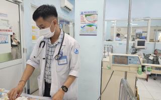 Bác sĩ cảnh báo trẻ nhập viện do bệnh hô hấp tăng, nhiều ca biến chứng